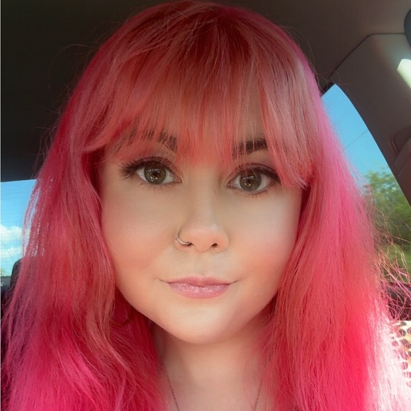 Meet your Posher, Jade - Picture 4 of 11